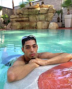 672649888: Chico busca chica en Madrid