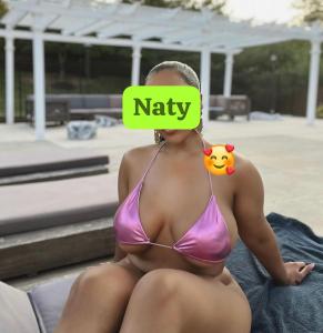 631669851: Chica busca chico en Barcelona