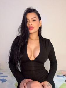 604340932: Chica busca chico en Valencia