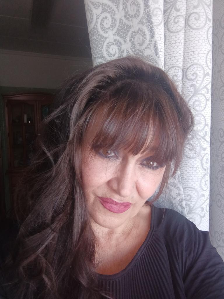 609085407: Chica busca chico en Valencia