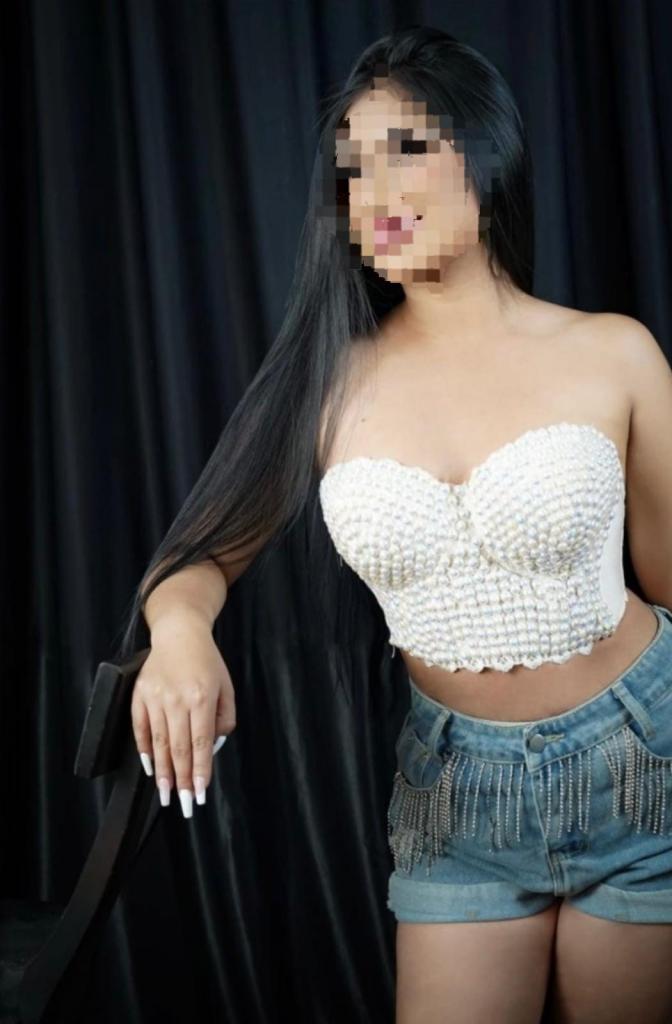 Chica busca chico en Huelva: 