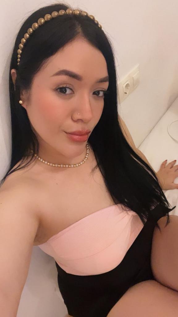 Chica busca chico en Barcelona: Chica busca chico