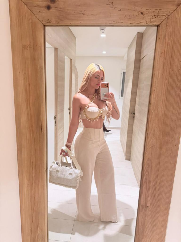 613561886: Chica busca chico en Málaga