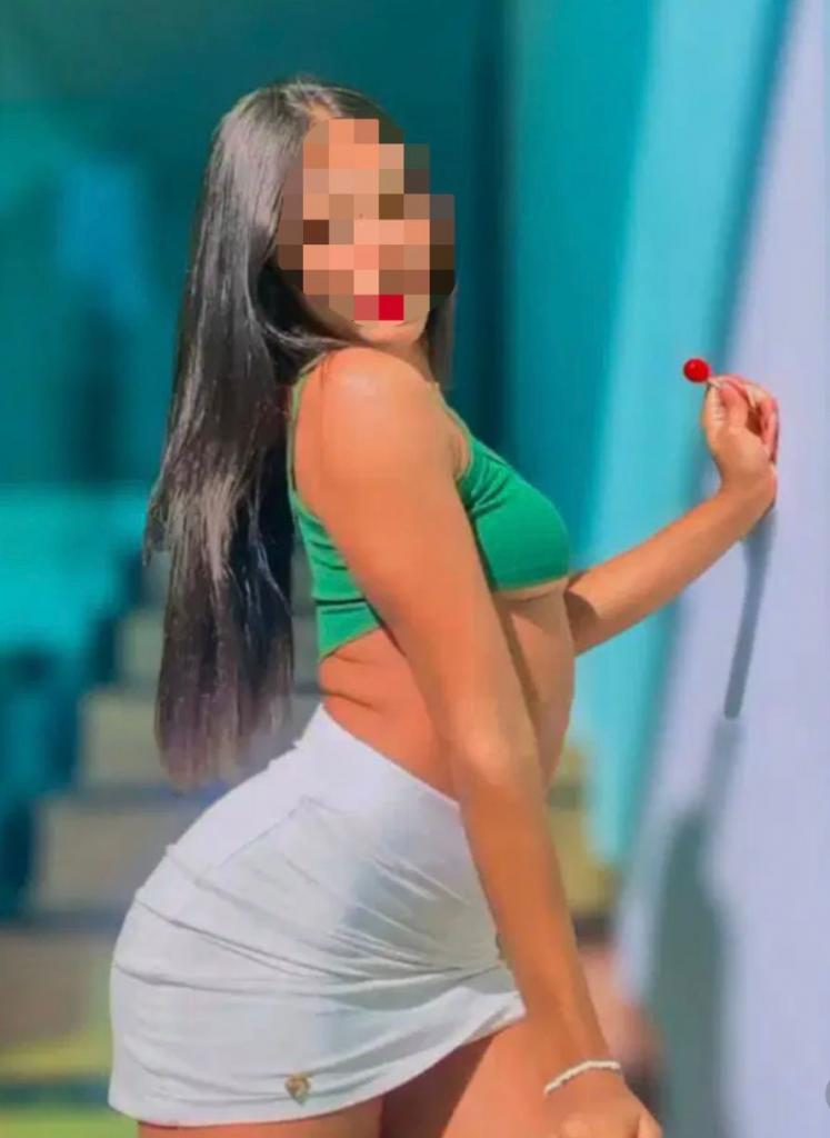 624944537: Chica busca chico en Navarra