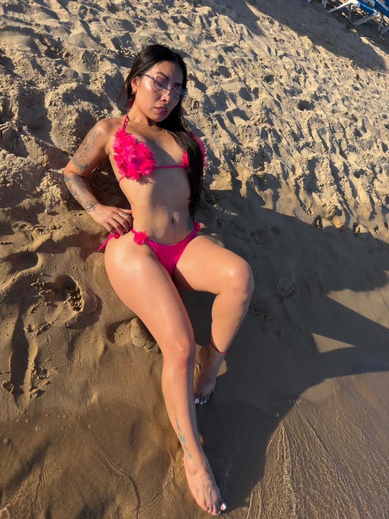 614735209: Chica busca chico en Valencia