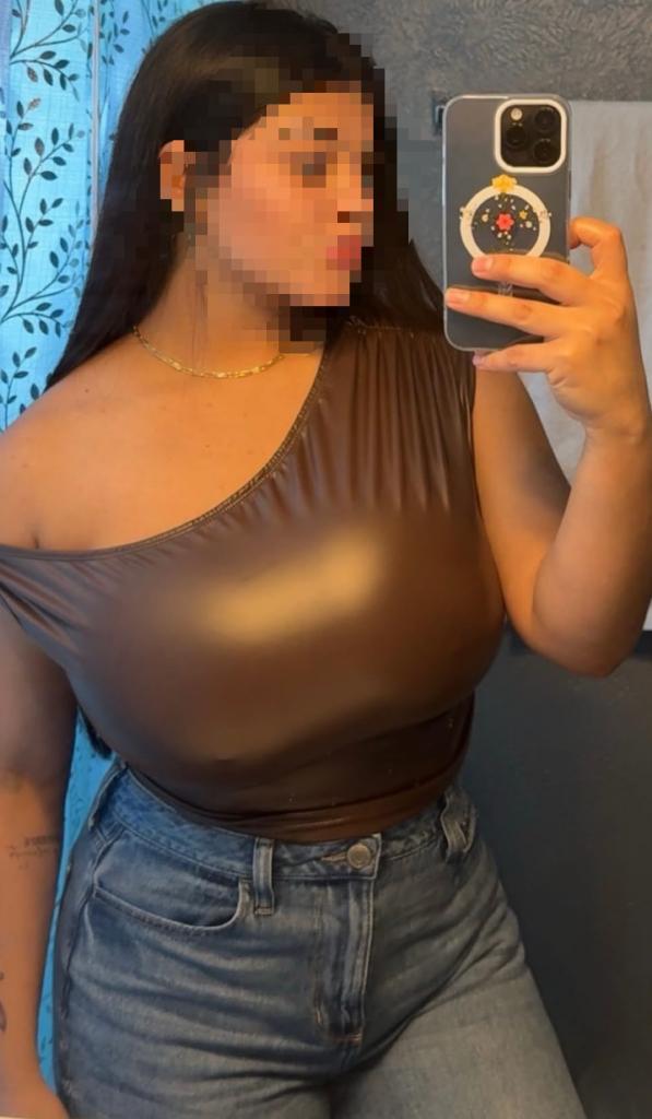 607851403: Chica busca chico en Huelva