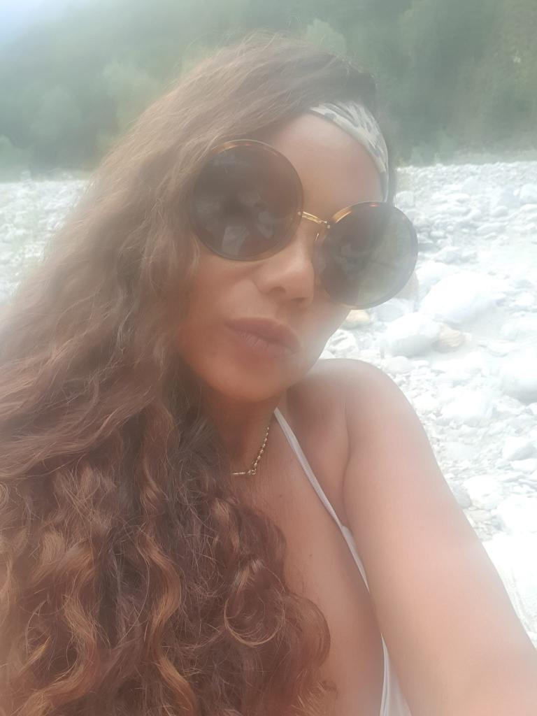 662909570: Chica busca chico en Gerona