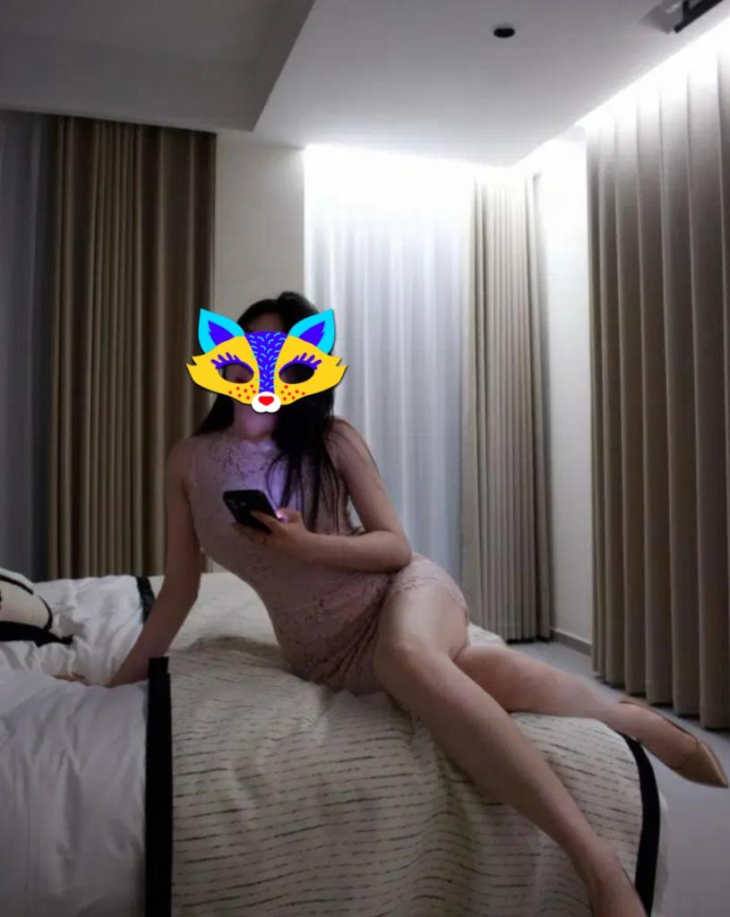 Chica busca chico en Cádiz: 