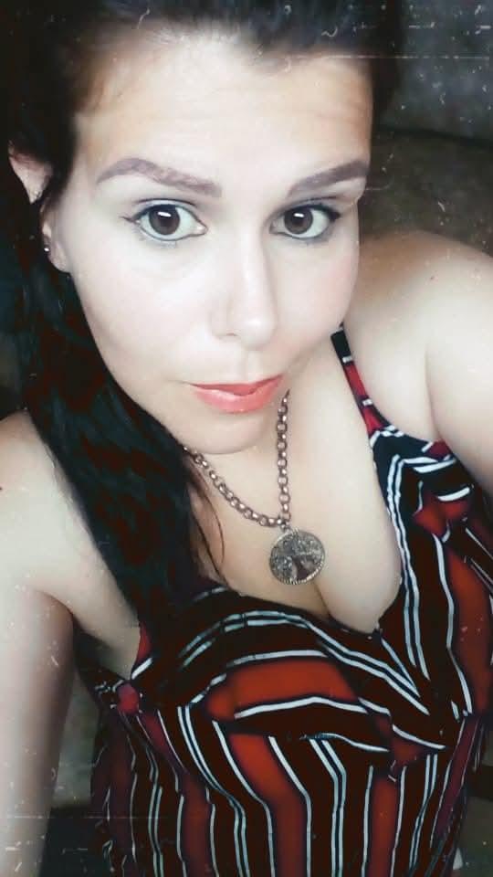742012198: Chica busca chico en Pontevedra