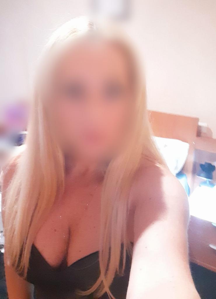 675327850: Chica busca chico en Lugo