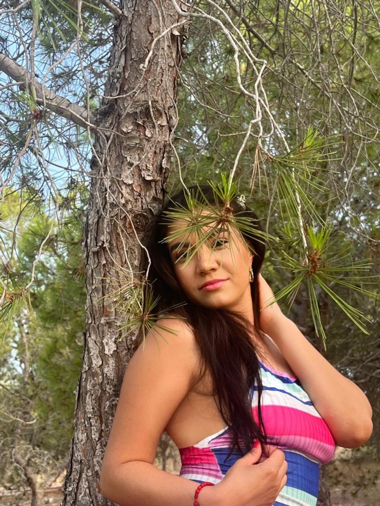 Chica busca chico en Almería: 