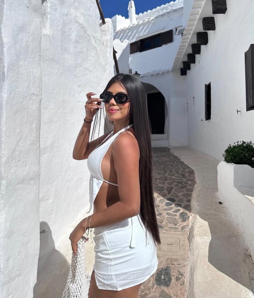 631916805: Chica busca chico en Barcelona