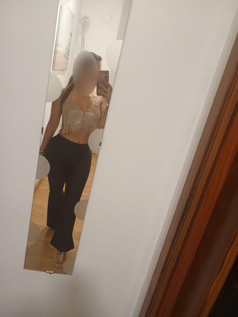 672867549: Chica busca chico en Málaga