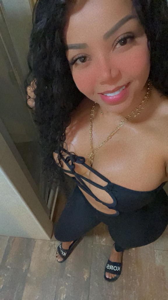 667984676: Chica busca chico en Valladolid