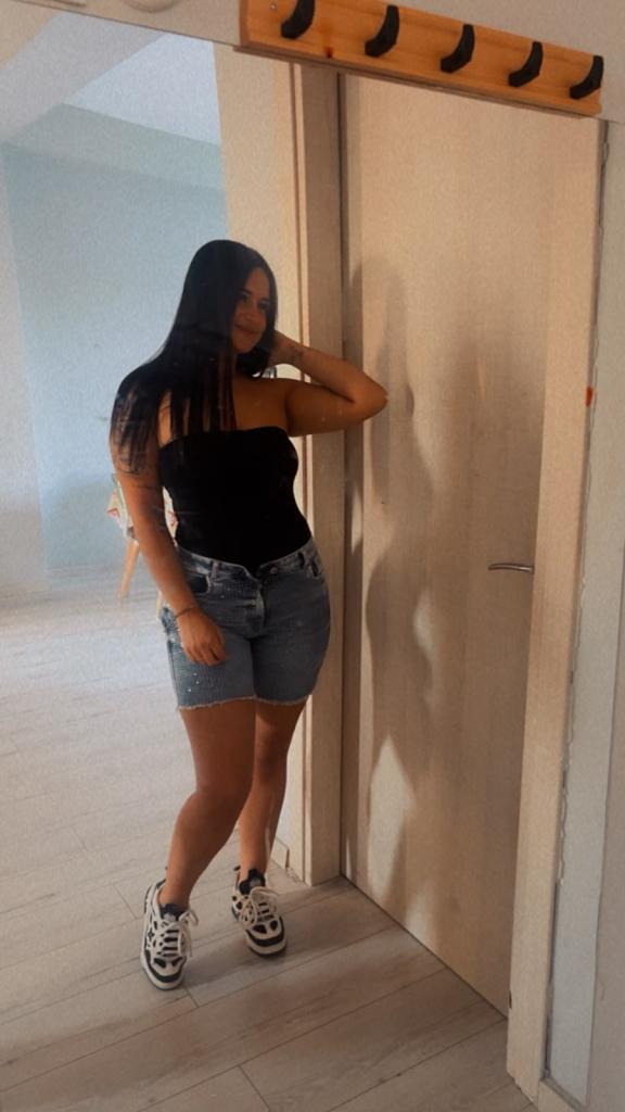 Chica busca chico en Tenerife: 
