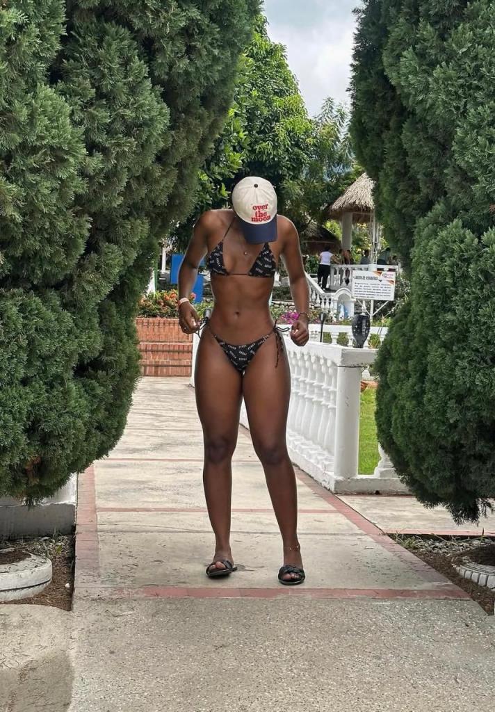 Chica busca chico en Tenerife: 