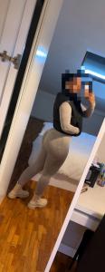 604343966: Chica busca chico en La Coruña