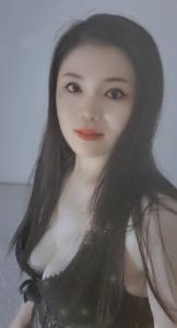 663854613: Chica busca chico en Barcelona