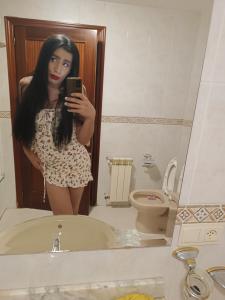 664855351: Transexual en Granada