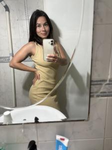 670318397: Chica busca chico en Valencia