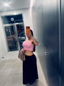 614735209: Chica busca chico en Valencia
