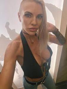 645085741: Chica busca chico en Alicante