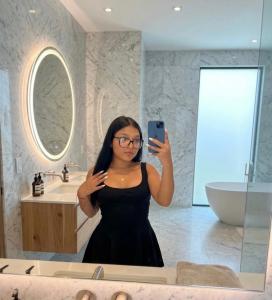 613646867: Chica busca chico en La Coruña