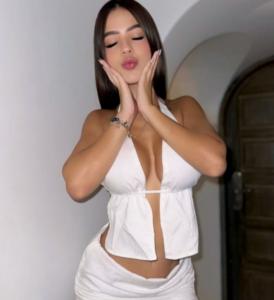 660048511: Chica busca chico en Lugo