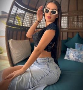 660048511: Chica busca chico en Lugo