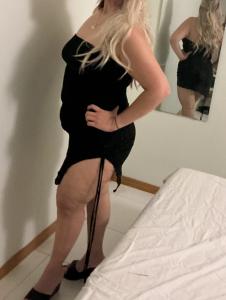 697362914: Chica busca chico en Barcelona