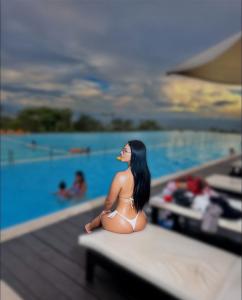 623780685: Chica busca chico en Mallorca