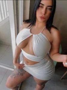 667042068: Chica busca chico en Barcelona