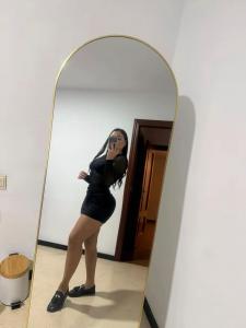 637952355: Chica busca chico en Málaga