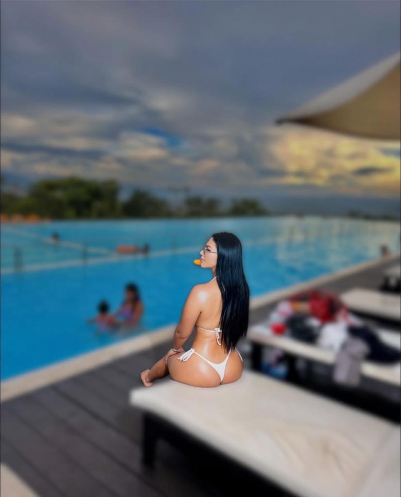 623780685: Chica busca chico en Mallorca