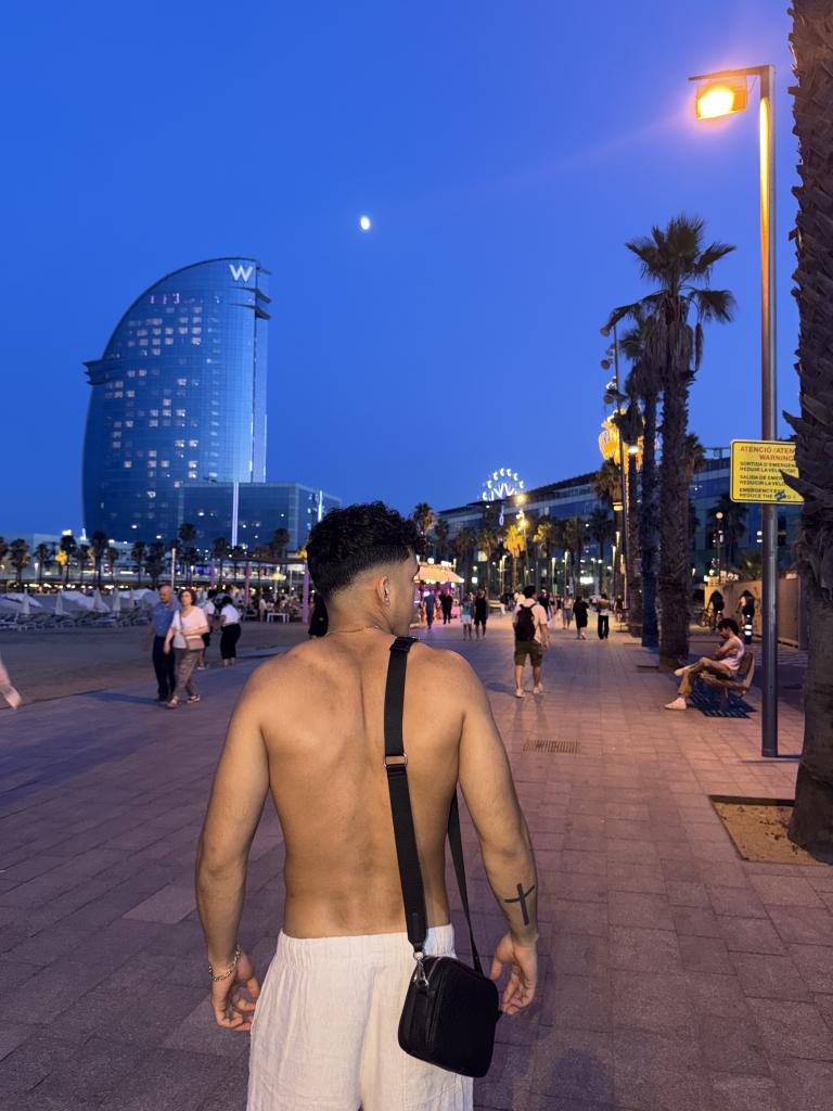 672893996: Chico busca chica en Madrid