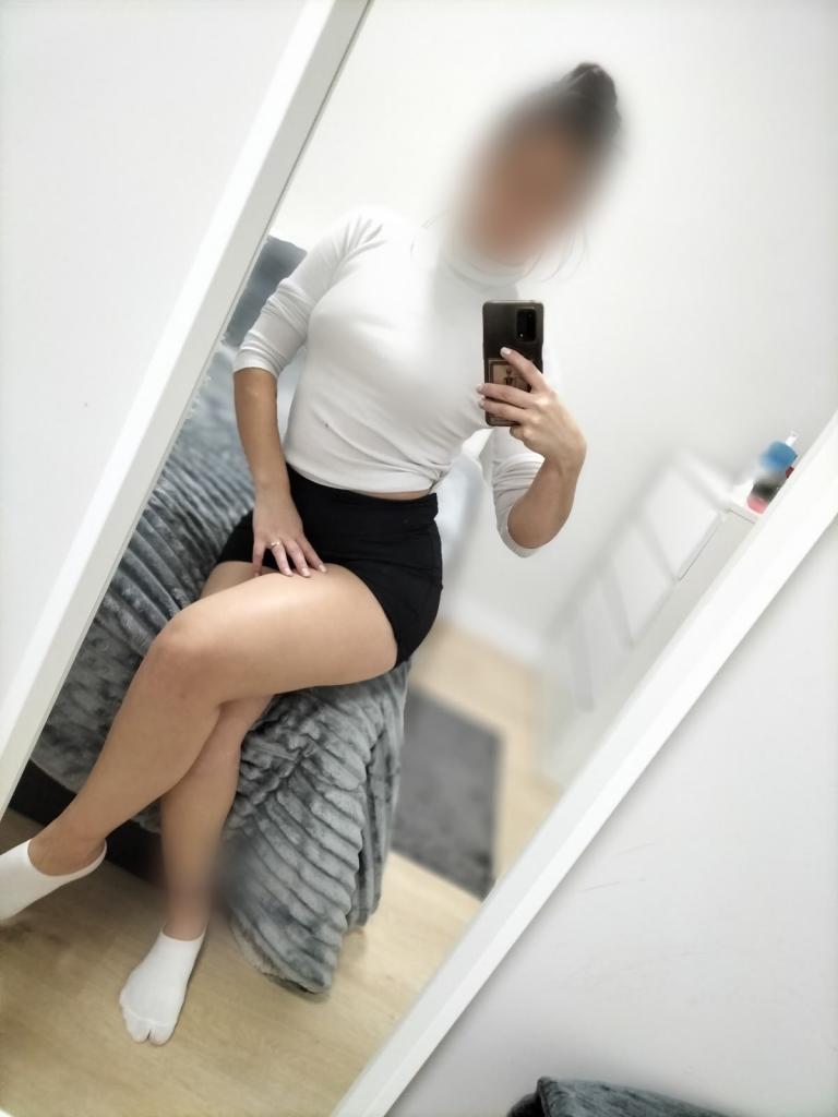 628214917: Chica busca chico en Madrid