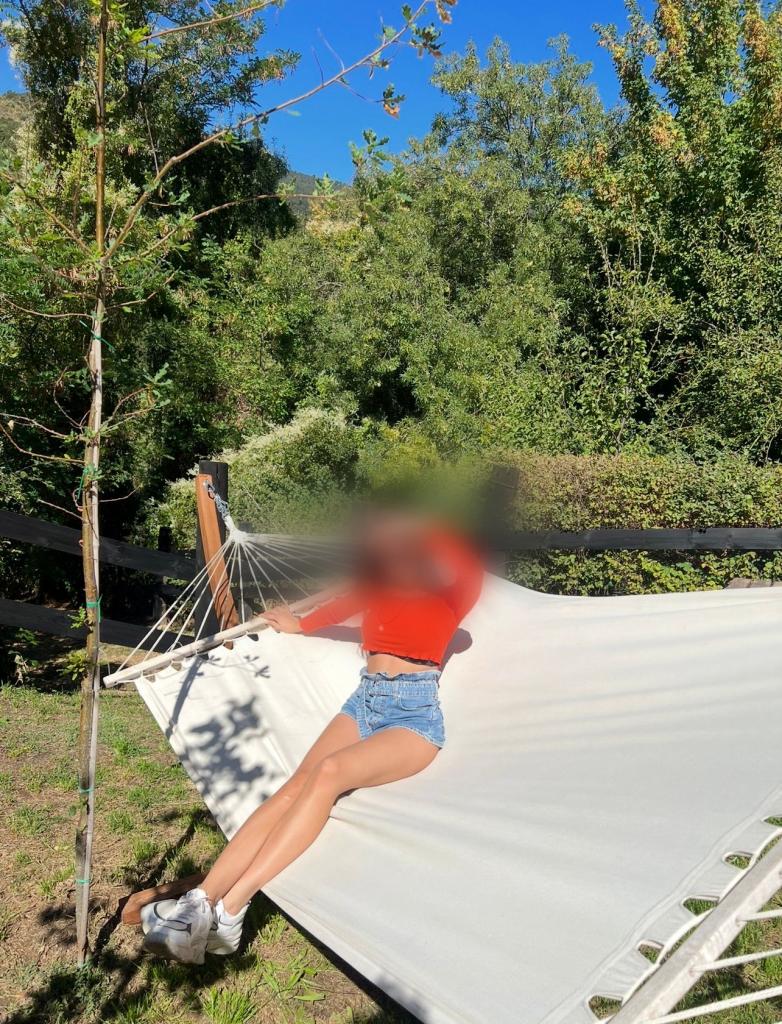 697537036: Chica busca chico en Madrid