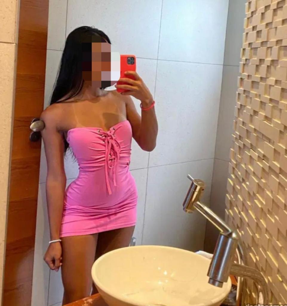 624944537: Chica busca chico en Navarra
