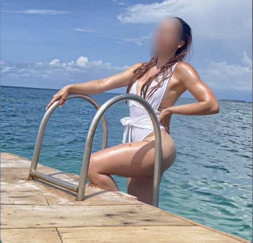 Chica busca chico en Almería: Chica busca chico