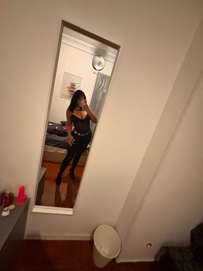 611371023: Chica busca chico en Orense