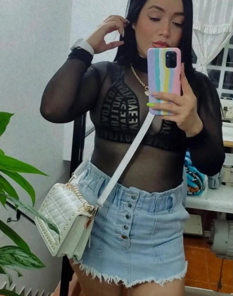 685418726: Chica busca chico en Barcelona