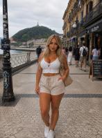 611204729: Chica busca chico en Barcelona
