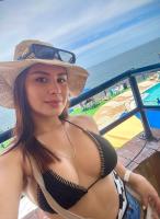677313954: Chica busca chico en Barcelona