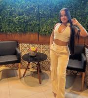 670661493: Chica busca chico en Barcelona
