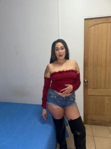 631180307: Chica busca chico en Barcelona