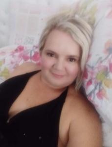 Chica busca chico en Almería: 