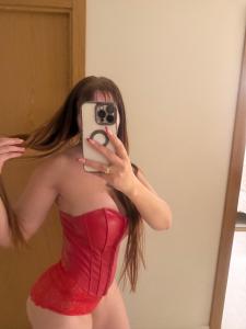 671925645: Chica busca chico en Málaga