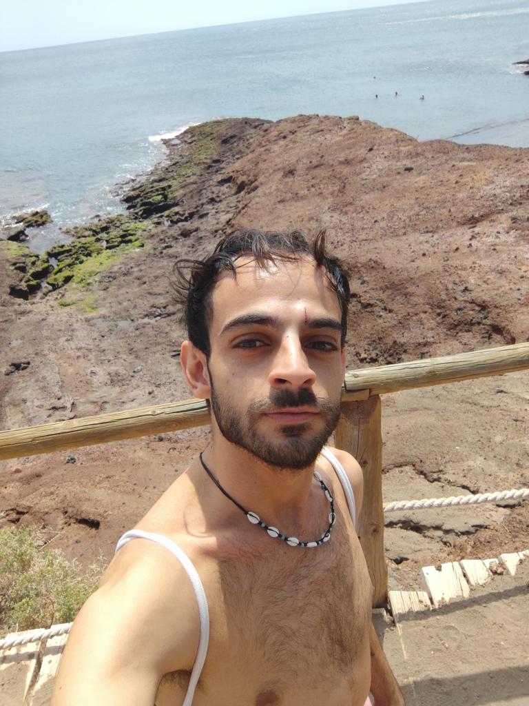 643932150: Chico busca chica en Tenerife