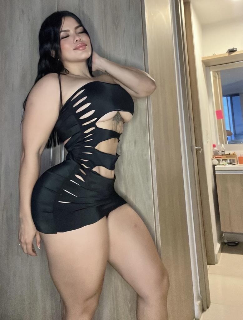613385260: Chica busca chico en Barcelona