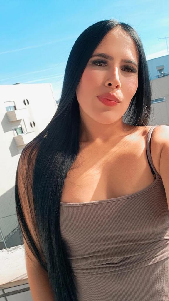 Chica busca chico en Huelva: Chica busca chico